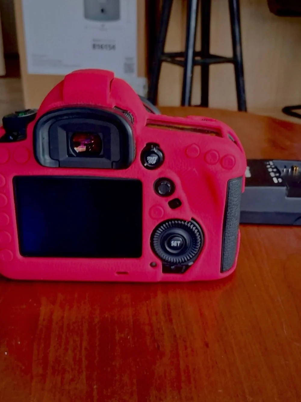 Canon EOS 5D Mark IV DSLR Camera with Black Body and Black Lens